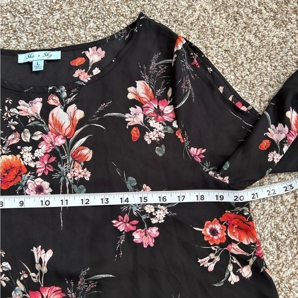 🦋 She + Sky Black Floral Cold Shoulder Tie Sleeve Flowy Blouse Large - Picture 5 of 6